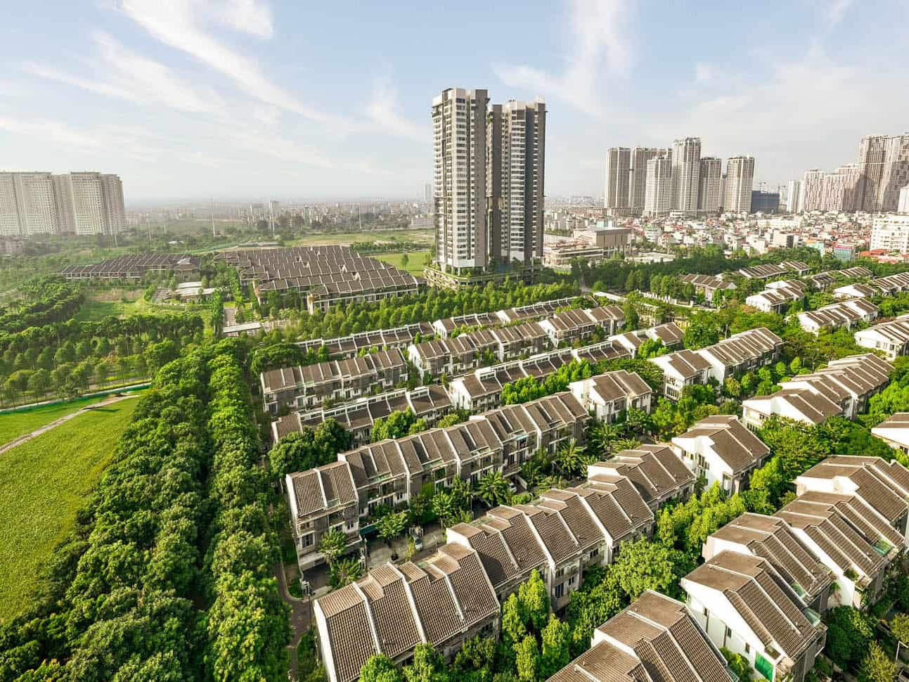 Park City – A Captivating Blend of Simplicity and Nature through Photography Photography | Vietnam binhdang.me Park_City_Eco_Real_Estate_Photography_Vietnam_Hanoi_Malaysia_08_Gate_Land